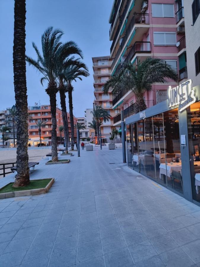 Luxury Evita Apartments In Torrevieja Ngoại thất bức ảnh