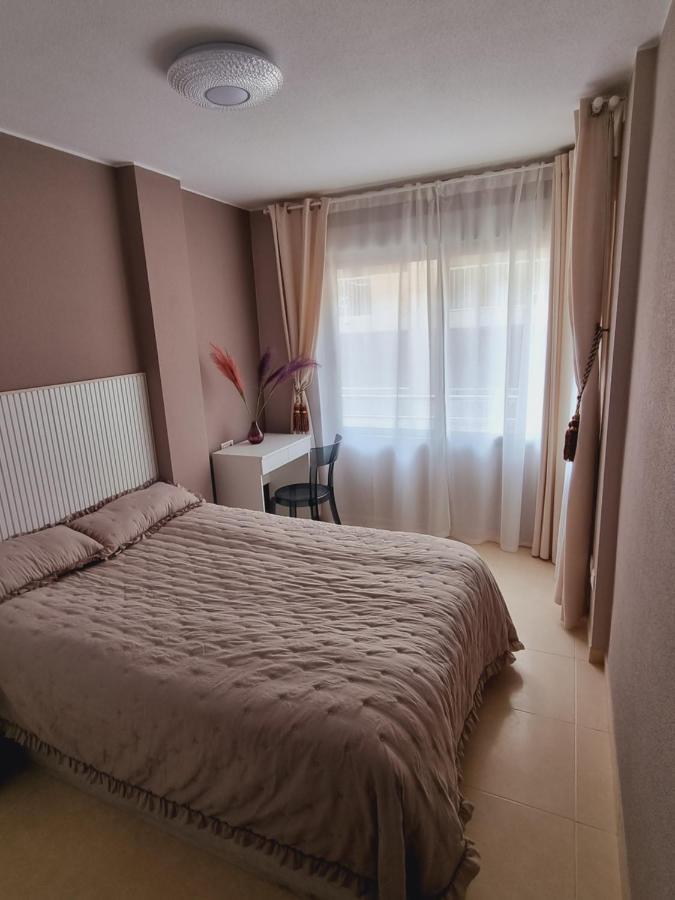 Luxury Evita Apartments In Torrevieja Ngoại thất bức ảnh