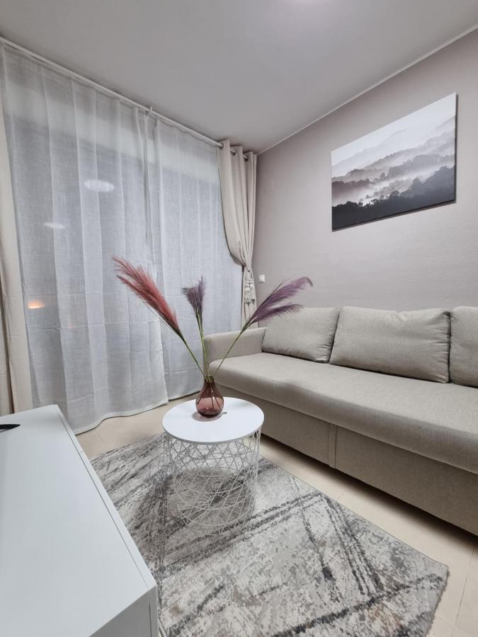 Luxury Evita Apartments In Torrevieja Ngoại thất bức ảnh