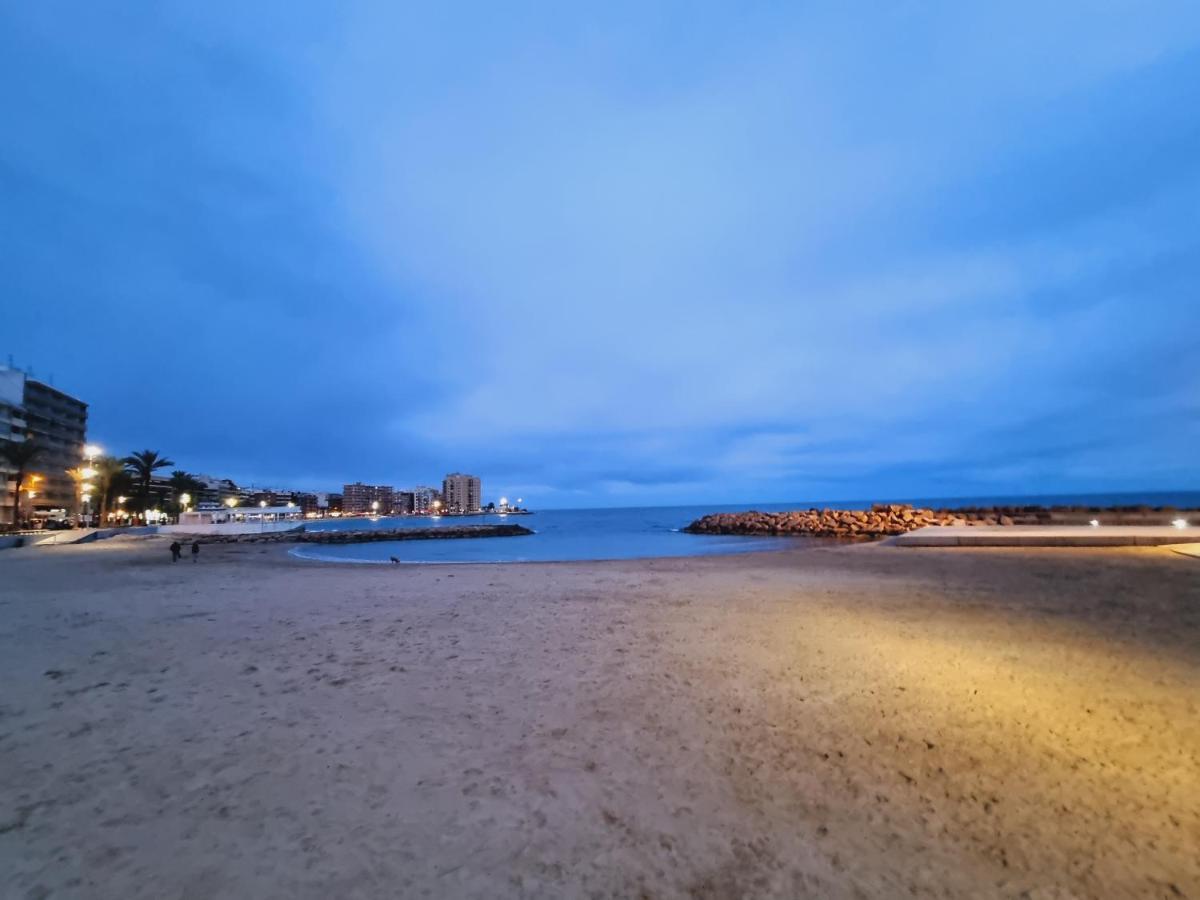 Luxury Evita Apartments In Torrevieja Ngoại thất bức ảnh