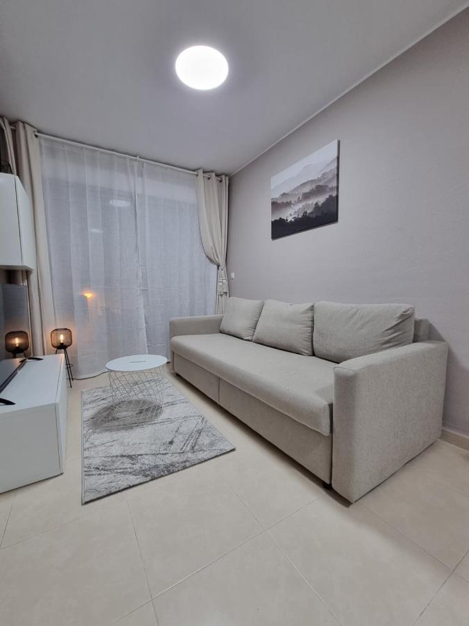 Luxury Evita Apartments In Torrevieja Ngoại thất bức ảnh